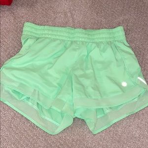Athleta Mesh Racer Run Shorts